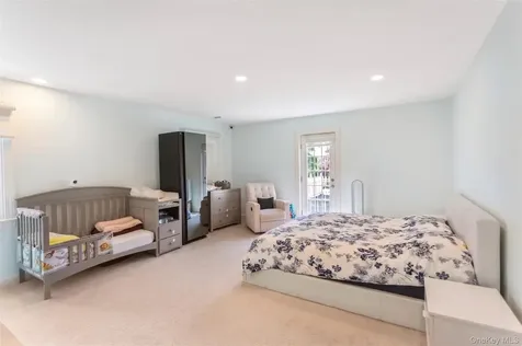 1566 Pebble Lane Hewlett NY 11557