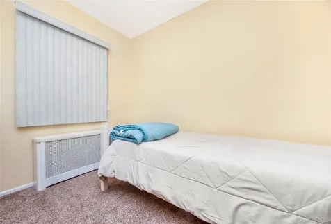 11 Locust Avenue E Farmingdale NY 11735