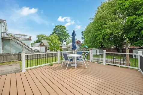 11 Locust Avenue E Farmingdale NY 11735
