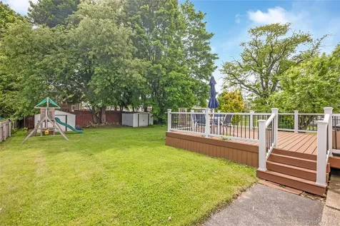 11 Locust Avenue E Farmingdale NY 11735