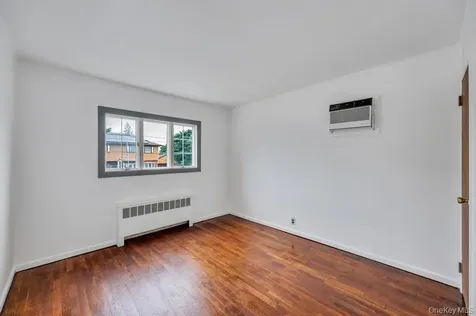 125 S 5th Street Bethpage NY 11714