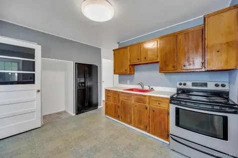 125 S 5th Street Bethpage NY 11714
