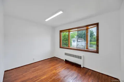 125 S 5th Street Bethpage NY 11714