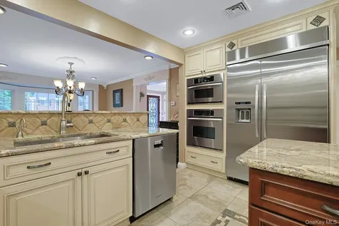 8 Dunmore Road New City NY 10956