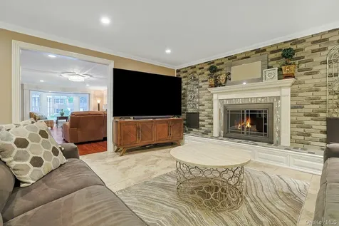 8 Dunmore Road New City NY 10956