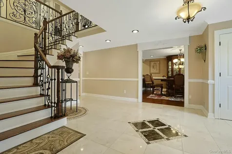 8 Dunmore Road New City NY 10956