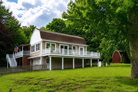 21 Saginaw Road Patterson NY 12563