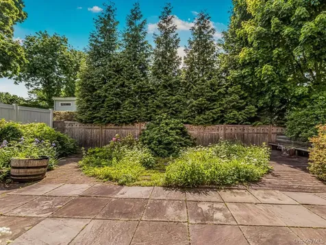 211 Warren Avenue Hawthorne NY 10532