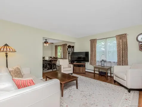 211 Warren Avenue Hawthorne NY 10532
