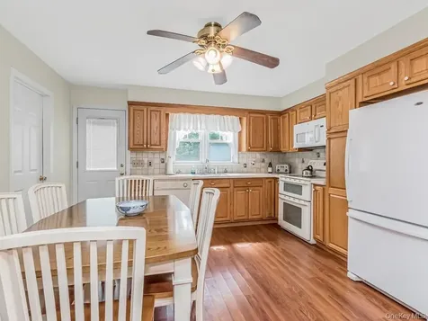 211 Warren Avenue Hawthorne NY 10532