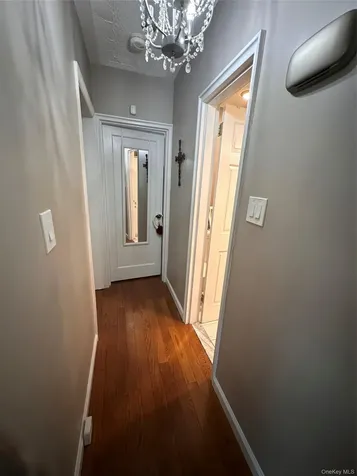 568 Irving Street Westbury NY 11590