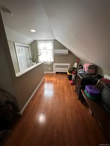 568 Irving Street Westbury NY 11590