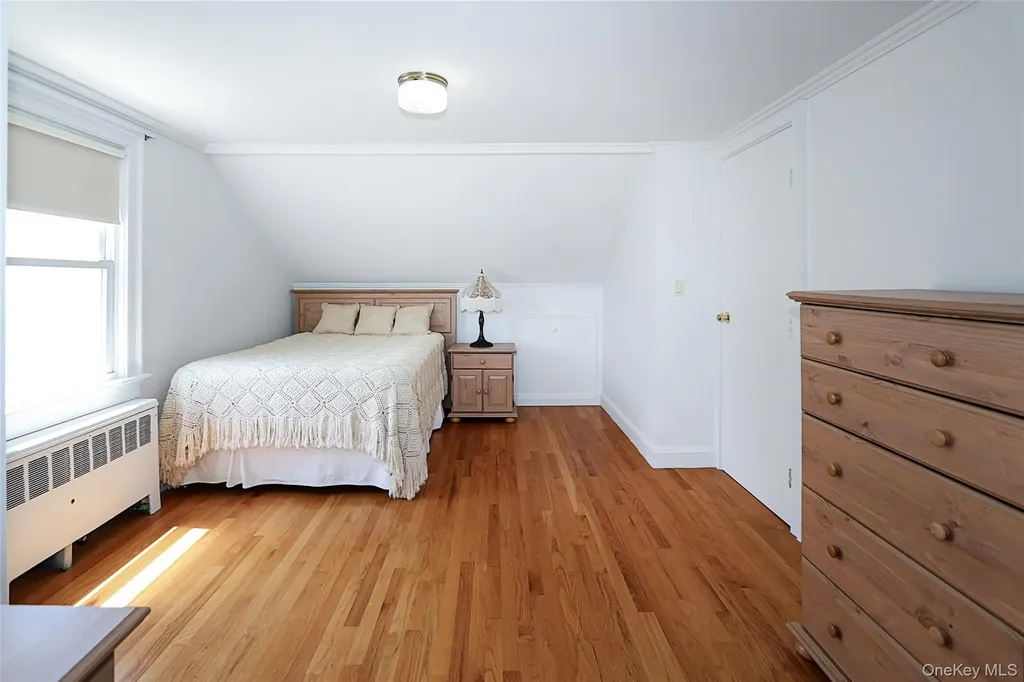 251 Mckinley Parkway Mineola NY 11501