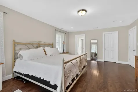 28 Bethlehem Road New Windsor NY 12553