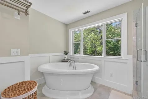 28 Bethlehem Road New Windsor NY 12553
