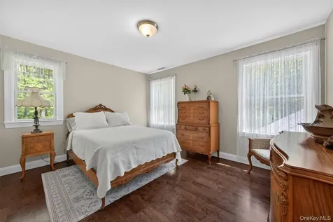 28 Bethlehem Road New Windsor NY 12553