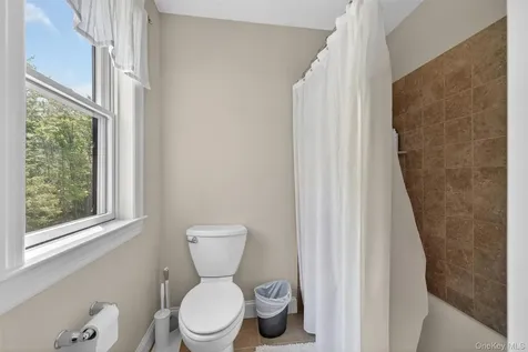 28 Bethlehem Road New Windsor NY 12553