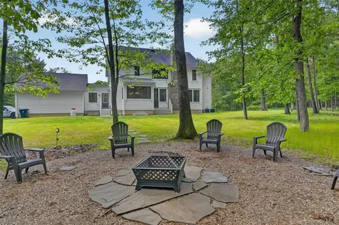 28 Bethlehem Road New Windsor NY 12553