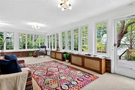 10 Crescent Road Port Washington NY 11050