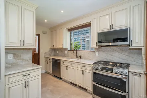 103 Manhattan Avenue Tuckahoe NY 10707