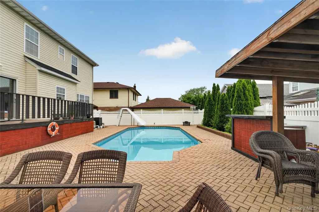 3341 Colony Drive Baldwin Harbor NY 11510