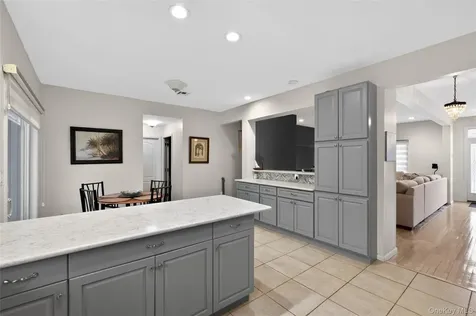 3341 Colony Drive Baldwin Harbor NY 11510