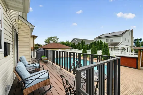 3341 Colony Drive Baldwin Harbor NY 11510