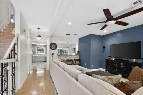 3341 Colony Drive Baldwin Harbor NY 11510