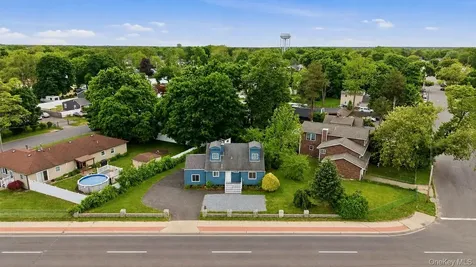 332 Crooked Hill Road Brentwood NY 11717