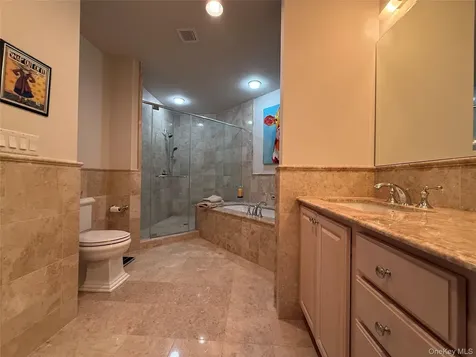424 Trump Park Shrub Oak NY 10588