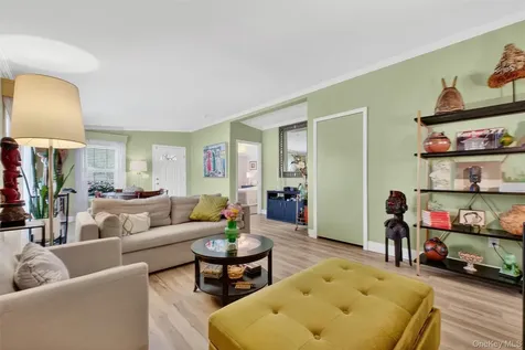 10 Orlando Drive Poughkeepsie NY 12603