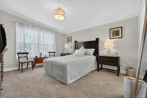 10 Orlando Drive Poughkeepsie NY 12603