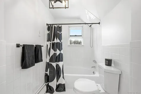 39 Lambert Lane New Rochelle NY 10804