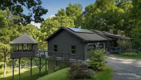 14 Meachers Attean Lane Germantown NY 12526