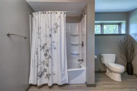 14 Meachers Attean Lane Germantown NY 12526