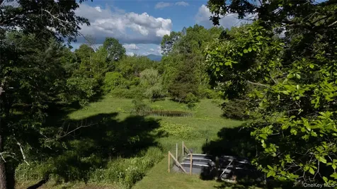 14 Meachers Attean Lane Germantown NY 12526