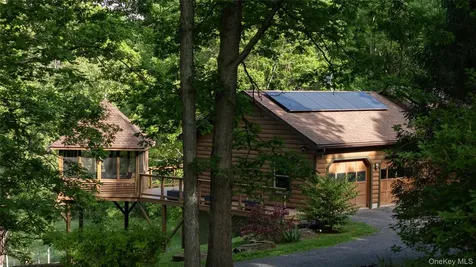 14 Meachers Attean Lane Germantown NY 12526