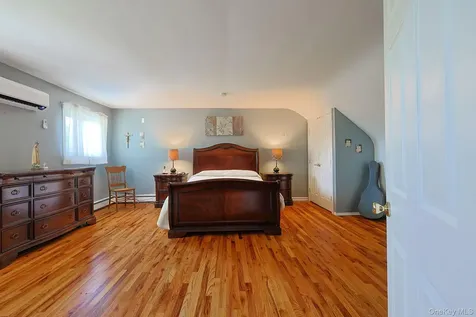 10 The Drive Westtown NY 10998