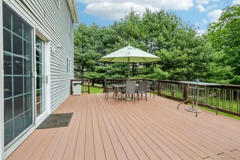 33 Sutherland Drive Highland Mills NY 10930