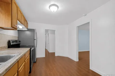 4733 Carpenter Avenue Bronx NY 10470
