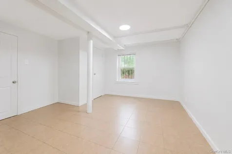 4733 Carpenter Avenue Bronx NY 10470