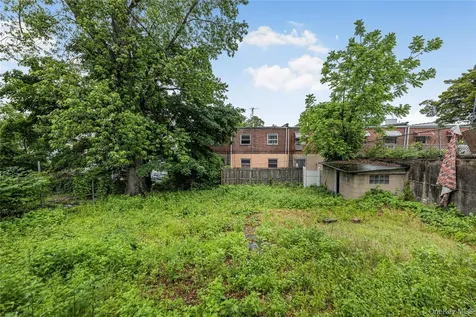 4733 Carpenter Avenue Bronx NY 10470