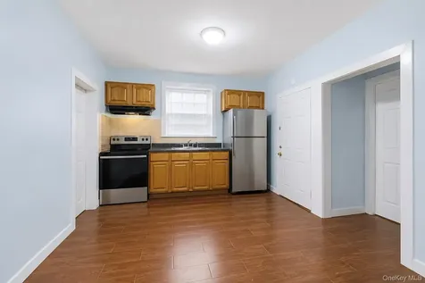4733 Carpenter Avenue Bronx NY 10470