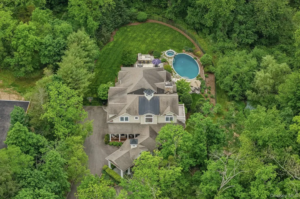 5 Mill Road Lloyd Harbor NY 11743