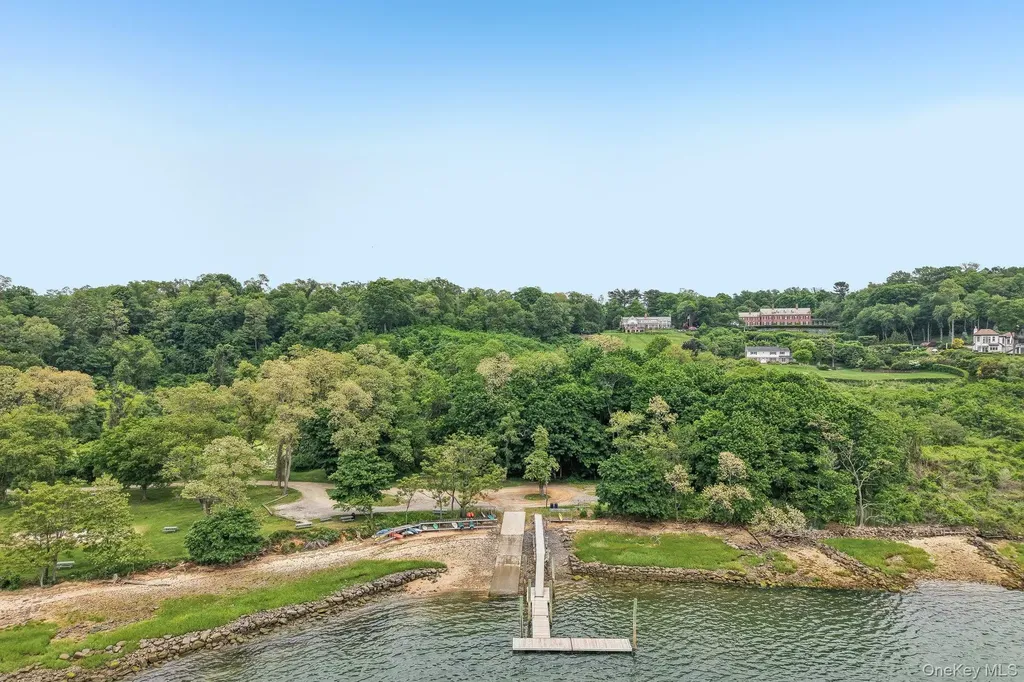 5 Mill Road Lloyd Harbor NY 11743