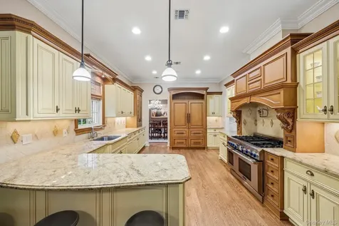 5 Mill Road Lloyd Harbor NY 11743