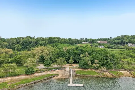 5 Mill Road Lloyd Harbor NY 11743