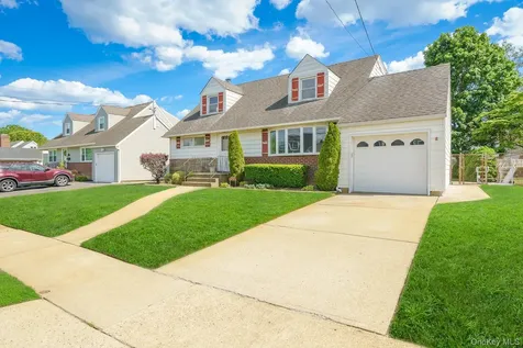 3872 Fulton Avenue Seaford NY 11783