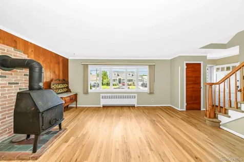 3872 Fulton Avenue Seaford NY 11783
