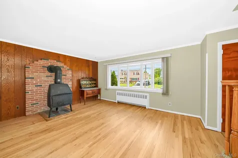 3872 Fulton Avenue Seaford NY 11783